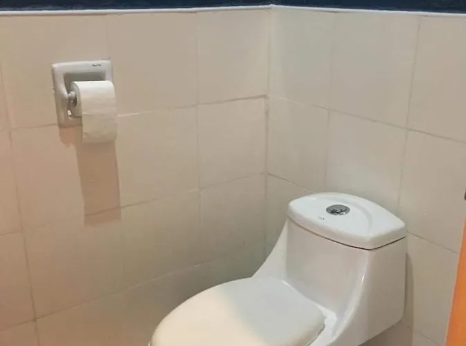 B-b's Traveler Hostel Moalboal